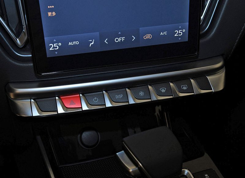 Автомобиль Dongfeng T5 — 6