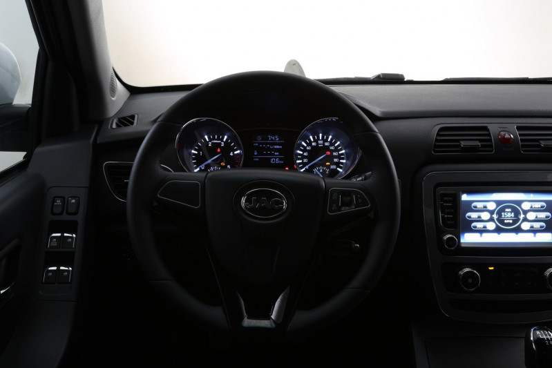 Новый автомобиль Jac T6 — 15