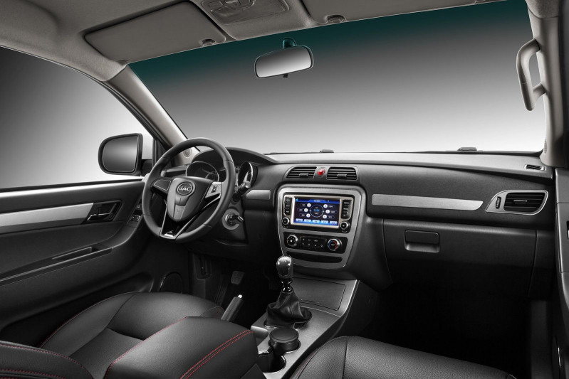 Новый автомобиль Jac T6 — 12