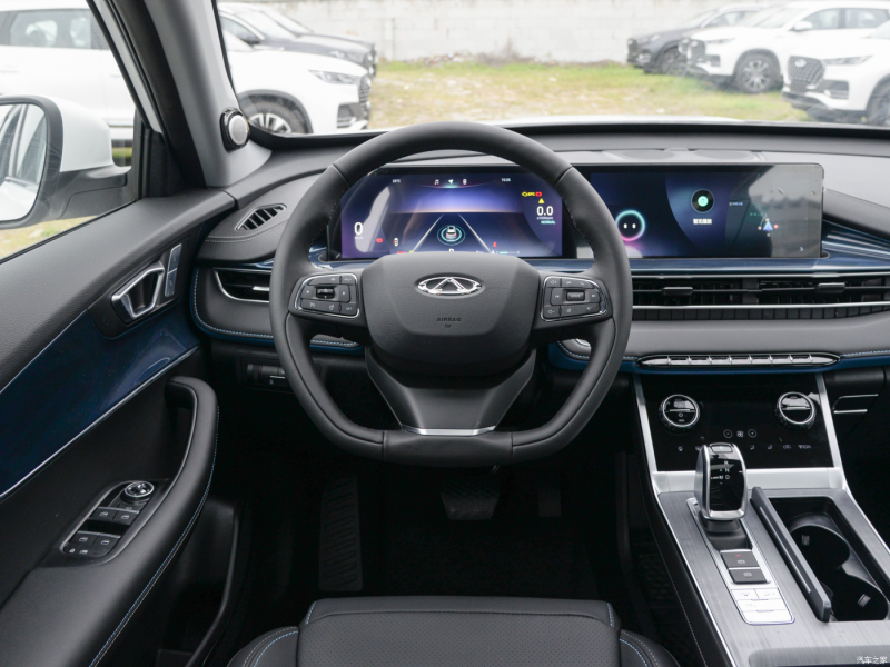 Новый автомобиль Chery Tiggo 7 pro — 17