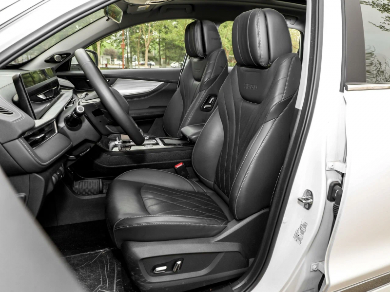 Новый автомобиль Chery Tiggo 8 pro е+ — 9