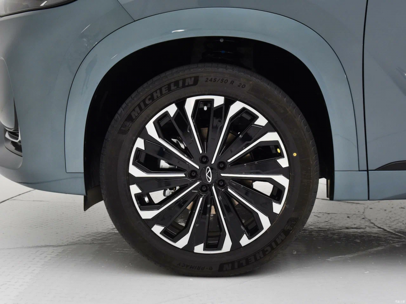 Новый автомобиль Chery Tiggo 9 — 11