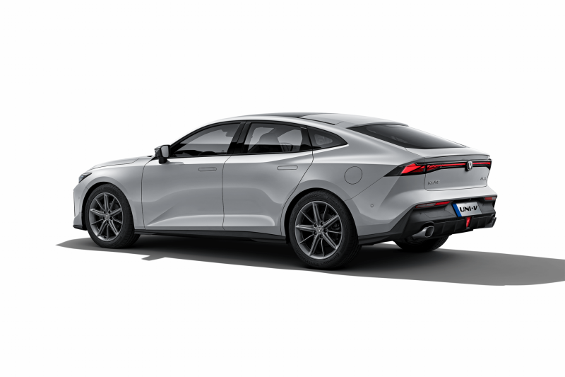 Новый автомобиль Changan Uni-v — 3