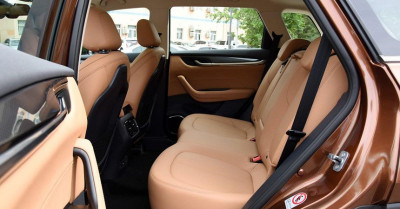 Автомобиль Brilliance auto V7