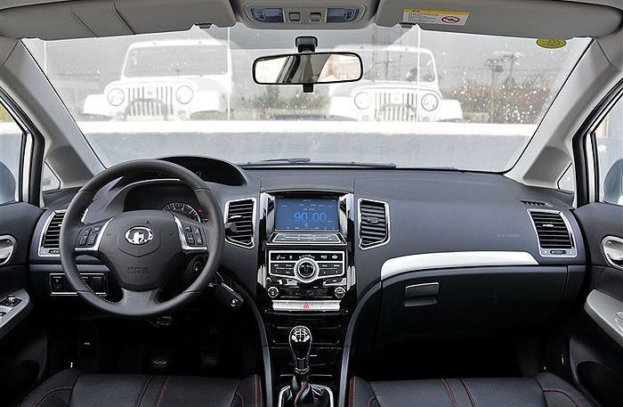 Автомобиль Great wall Voleex c50 — 8