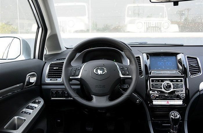 Автомобиль Great wall Voleex c50 — 9