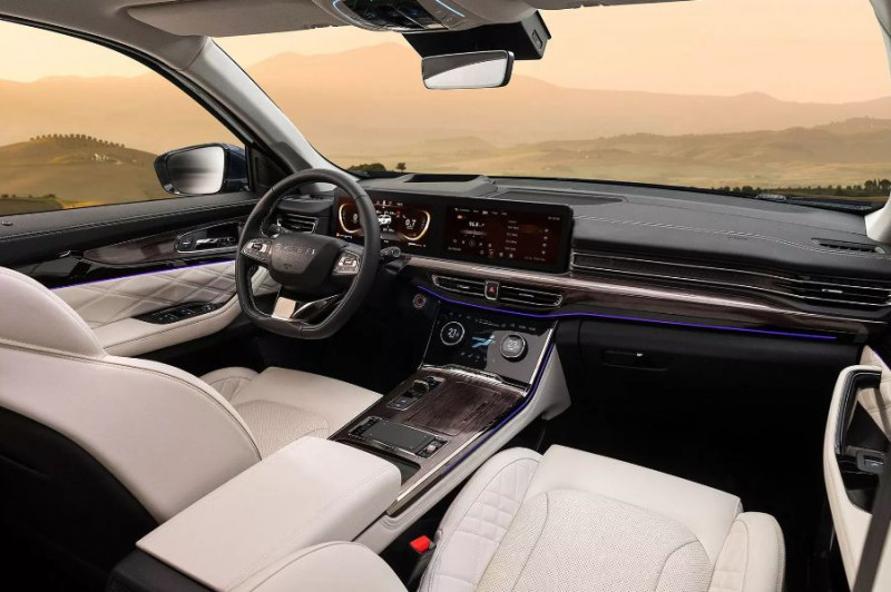 Автомобиль Exeed Vx — 4