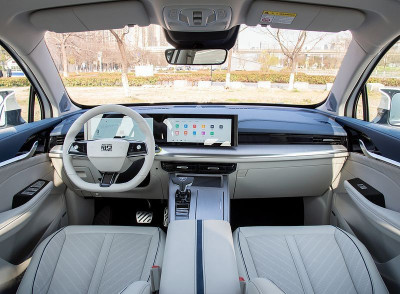 Автомобиль Roewe Whale