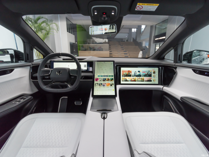 Новый автомобиль Hiphi X — 12