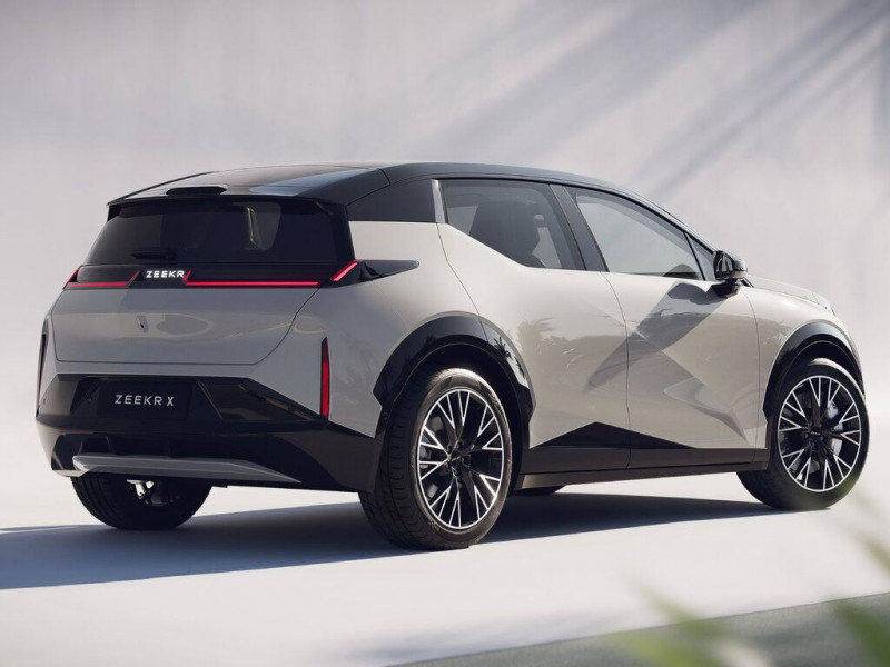Новый автомобиль Zeekr X — 3
