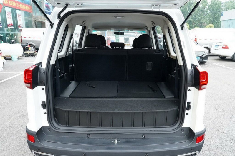 Новый автомобиль Swm X3 — 15