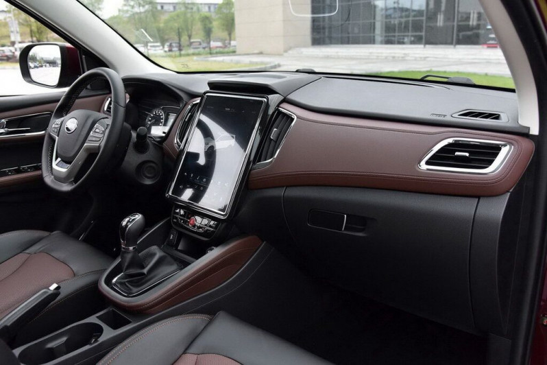 Новый автомобиль Swm X7 — 18