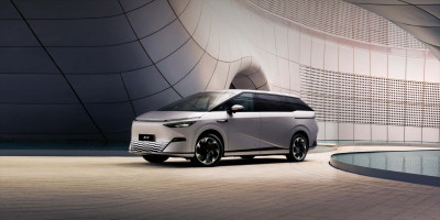 Новый автомобиль Xpeng X9