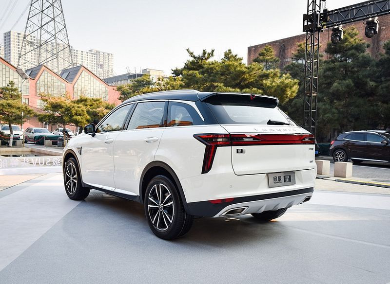 Новый автомобиль Venucia Xing — 4