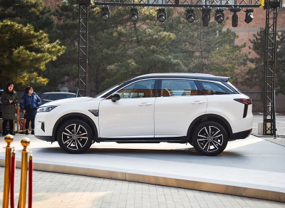 Новый автомобиль Venucia Xing