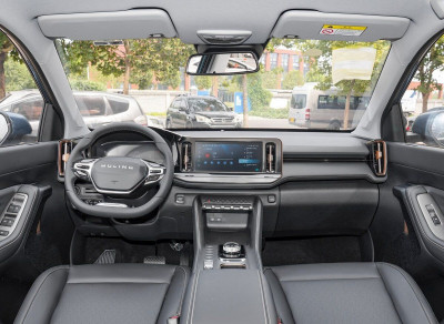 Новый автомобиль Wuling Xingyun