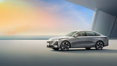 Новый автомобиль Changan Yida