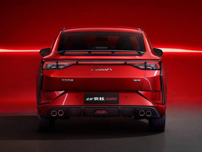 Автомобиль Dongfeng Yixuan — 11