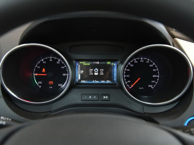 Новый автомобиль Byd Yuan ev